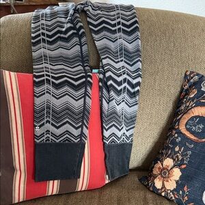 lululemon athletica Black & Gray Chevron Leggings